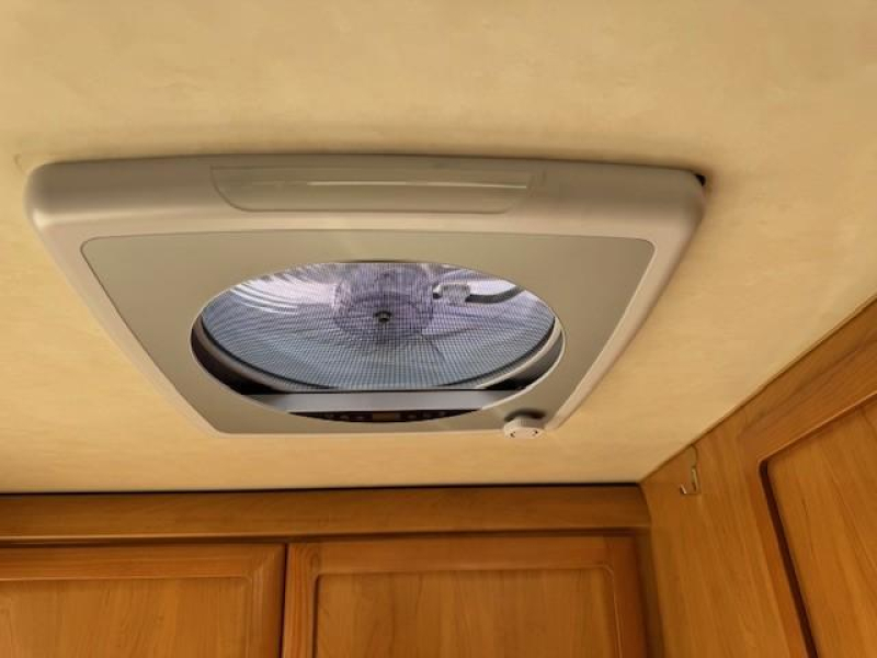 Hymer B584 intergraal camper B584  foto: 13