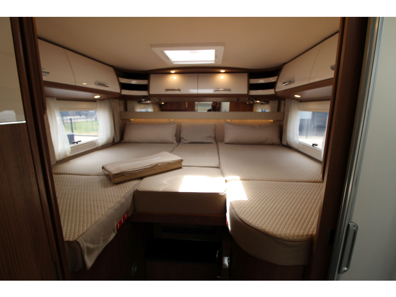 Carthago C-Tourer I 149 LE Single beds Pull-down bed photo: 35