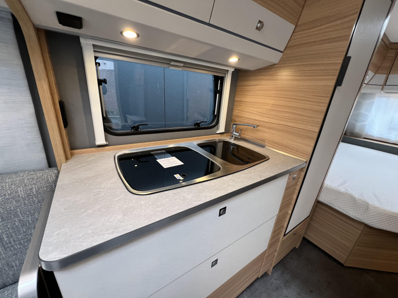 Dethleffs Camper 470 FR Nieuw - Actie model  foto: 6