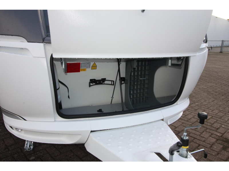 Hobby On Tour 390 SF Caravan breedte 220 cm!  foto: 21