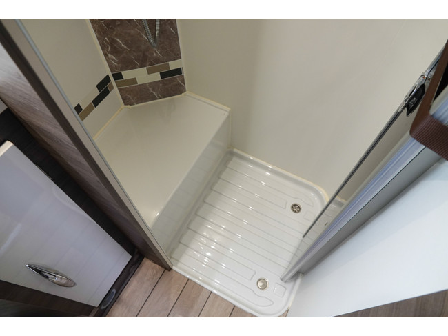McLouis Carat 822 G | 2.3 160Hp | 6-Person Integral photo: 12