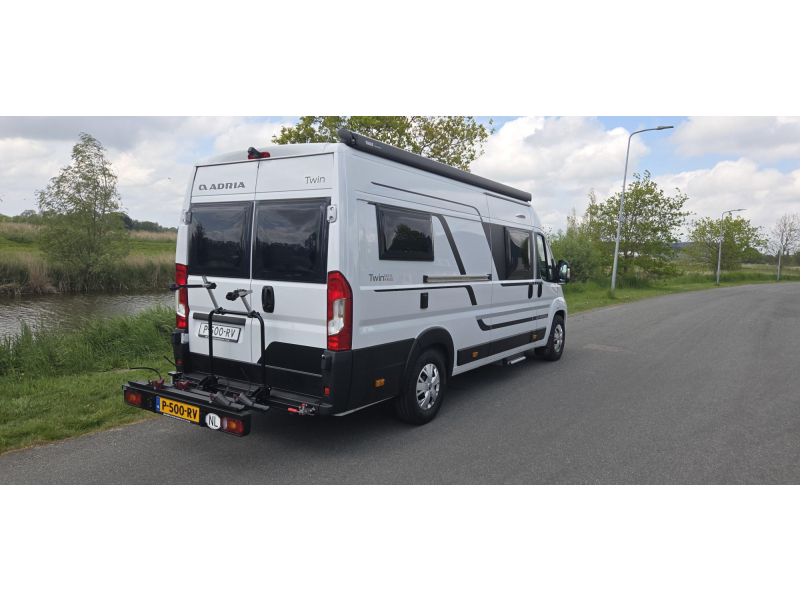 Adria Twin Axess 640 SL foto: 1