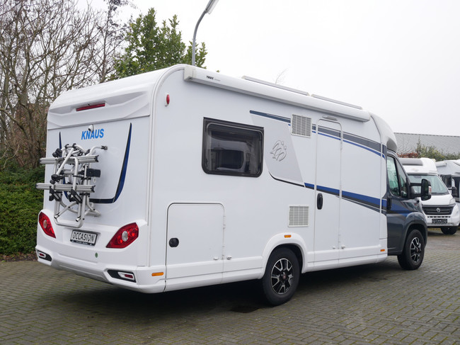 Knaus Sky TI 650 MF, Autom&aacute;tico, Cama francesa, Elevador de bicicletas foto: 23