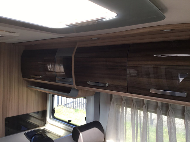 Knaus R22 700 MEG PLATINUM AUTOMAAT, LEVEL, 25.000KM foto: 16