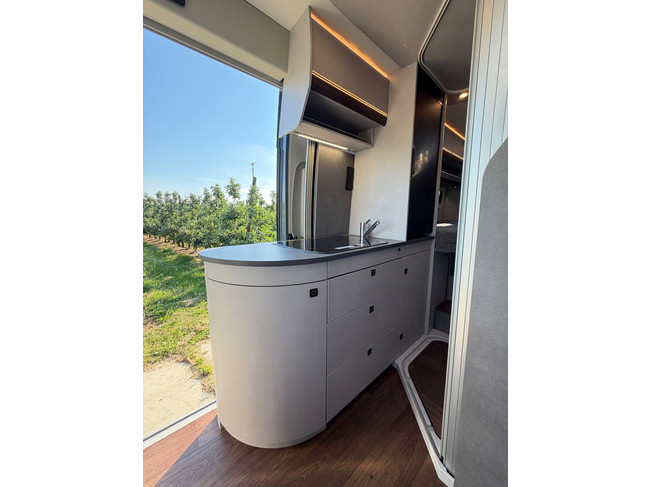 Pössl Summit Shine 640 R Automaat 180PK Vol Opties! Adaptieve Cruise Control/Trekhaak/Carplay/Luifel/Multiroof/MAXI CH./(Globecar) foto: 7