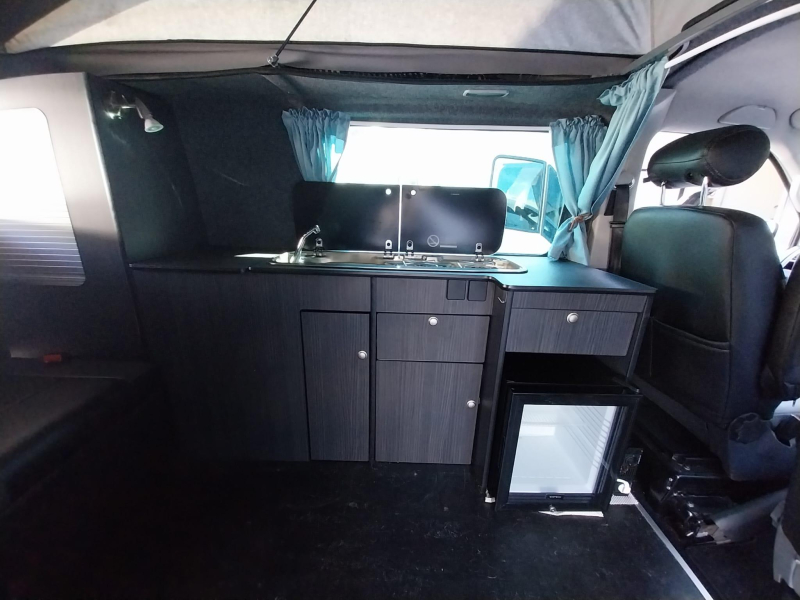 Volkswagen Transporter T5 NAP, EURO 4 con techo elevable !! foto: 3