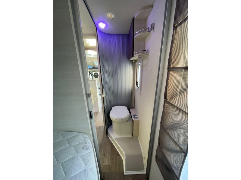 Chausson Welcome 728 EB Queensbed Hefbed 150 PK  foto: 21