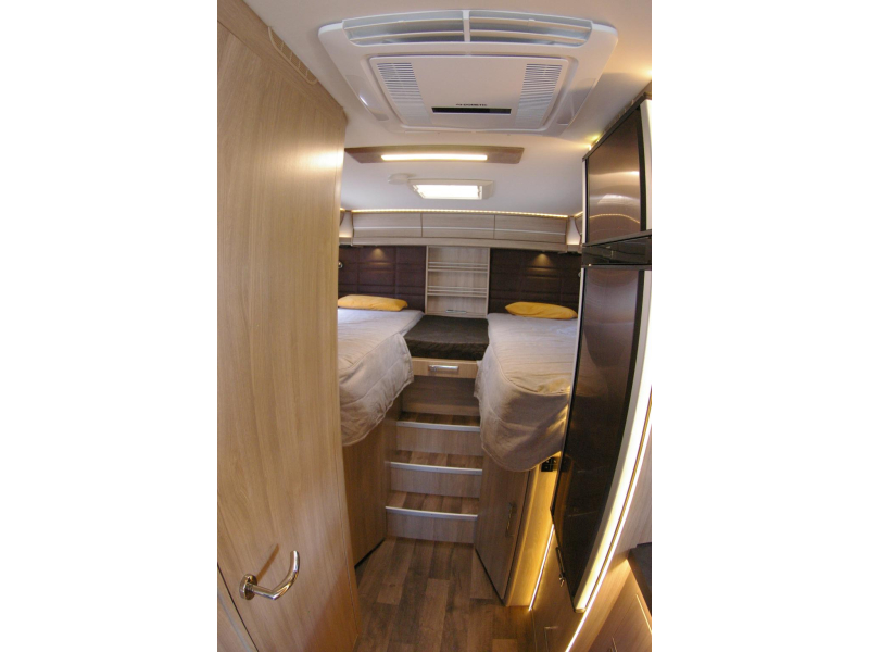 Kabe Travel Master 780 LGB Camas individuales, Cama abatible foto: 15