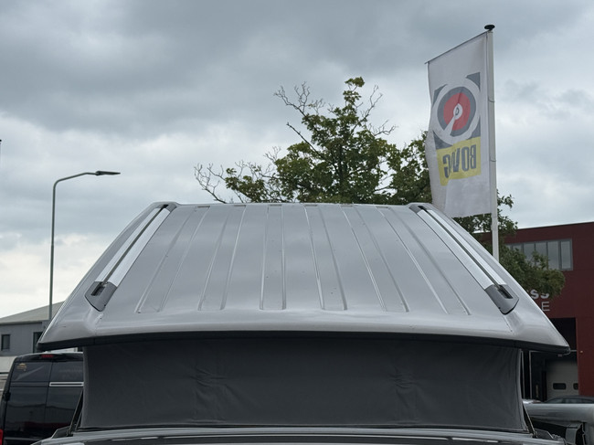 Volkswagen California Ocean T6 Westfalia in neuwertigem Zustand DSG Automatik 200 PS Vollausstattung 4 Schlafpl&auml;tze elektr. Aufstelldach Markise Klimaautomatik Tempomat Kamera Softclose abnehmbare Anh&auml;ngerkupplung Foto: 4