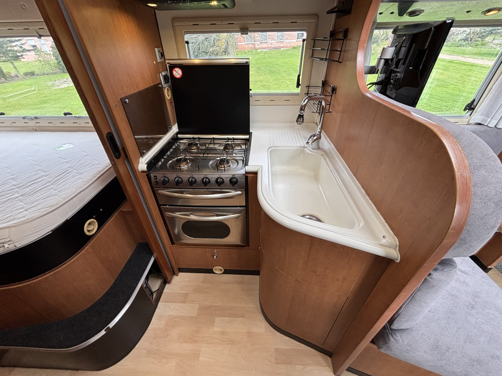 ARCA 3.0L (chain) Very spacious Complete and well maintained P 674 LSX photo: 6