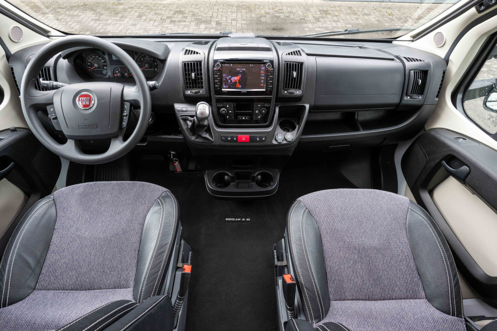 LMC T672 foto: 14