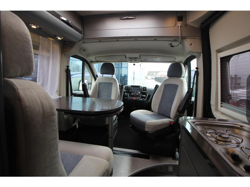 Adria Twin Titanium 640 SLX Enkele bedden - EURO5  foto: 22