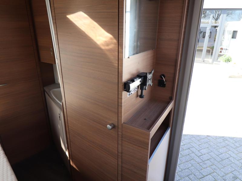 Knaus Sport 450 FU Frans Bed Mover Tent ISAB  foto: 13