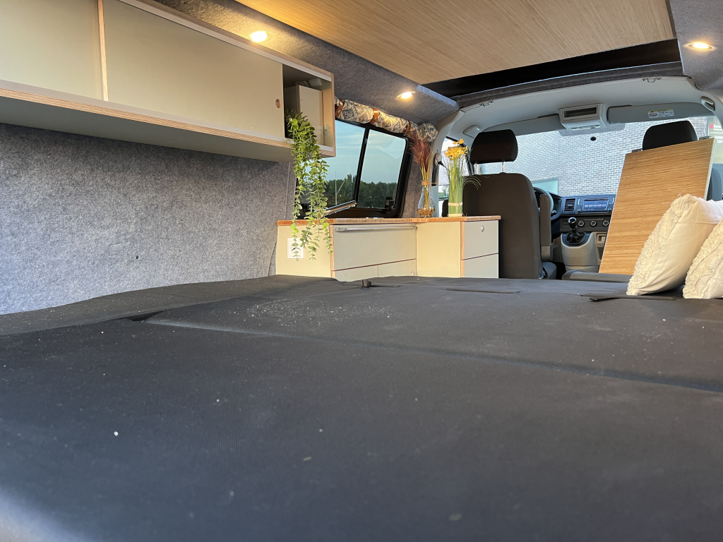 Volkswagen T6 Buscamper Neue Einrichtung Foto: 5
