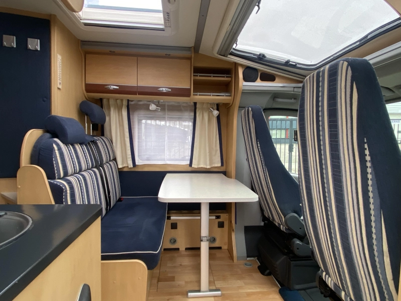 Dethleffs Advantage 6611 T Einzelbetten VOLL Klimaanlage Foto: 17