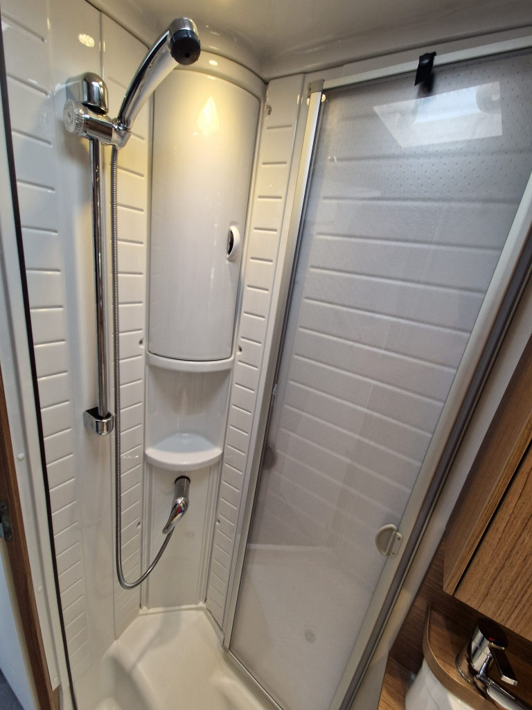 CAPRON T135 foto: 17