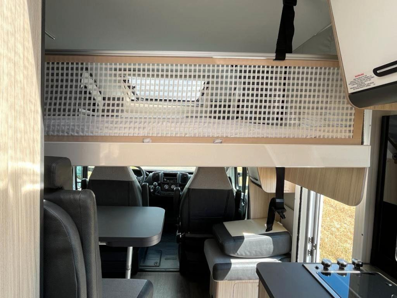Sun Living S 70 SL 5 pers. en maar 65150 km  foto: 18