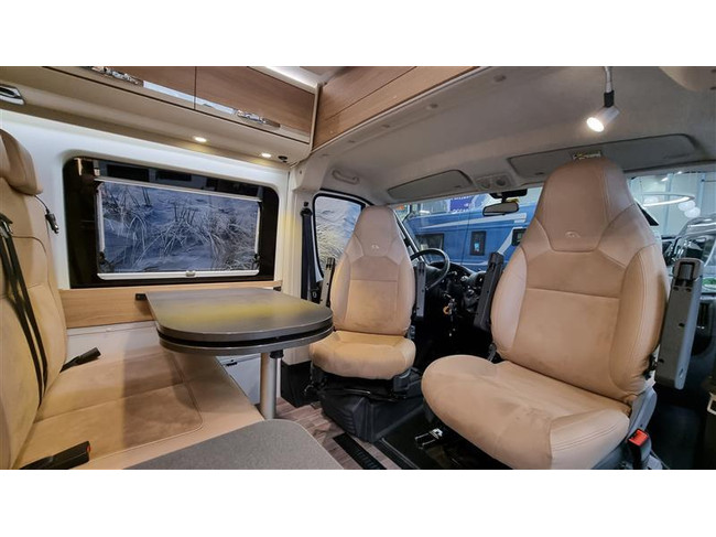 Adria Twin 640 SLX Buscamper foto: 2