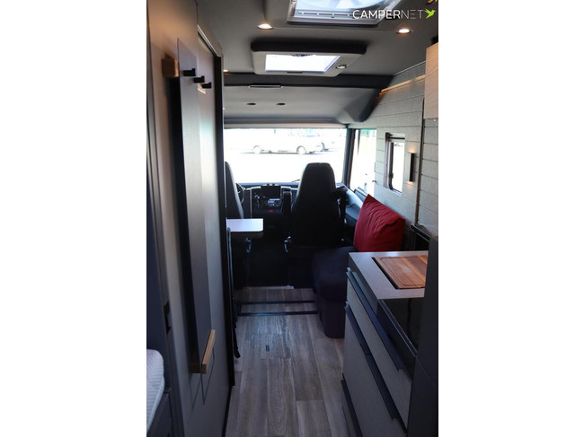 Niesmann+Bischoff iSmove 6.9E Clou Line 160pk Automaat | 7 meter | Unieke kleurstelling | Sonos | Zonnepanelen | Omvormer | Hefbed | foto: 19