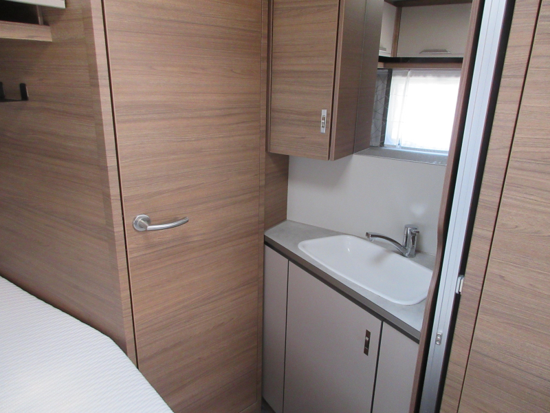 Knaus Sport E-Power Selection 500 FU MUY COMPLETA Y CAMA FRANCESA foto: 14