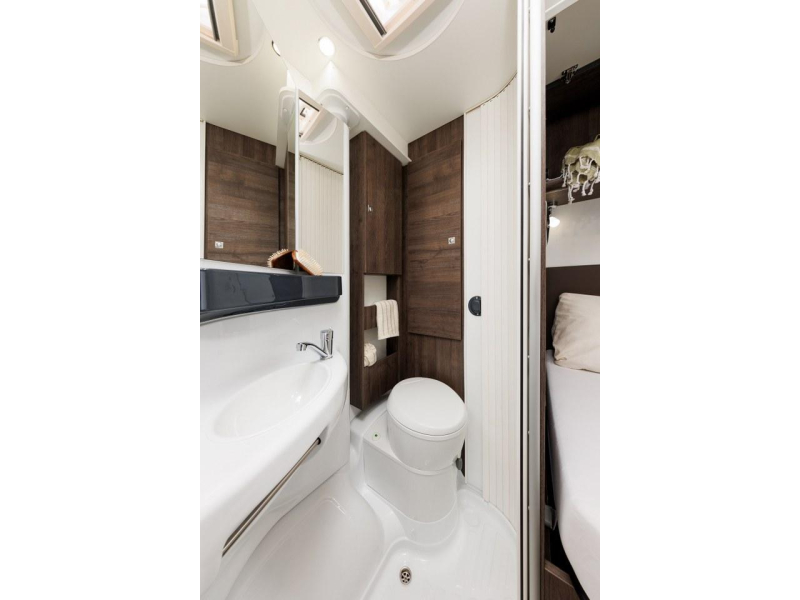 Benimar Tessoro 430 NU MET € 13.000 KORTING  foto: 18