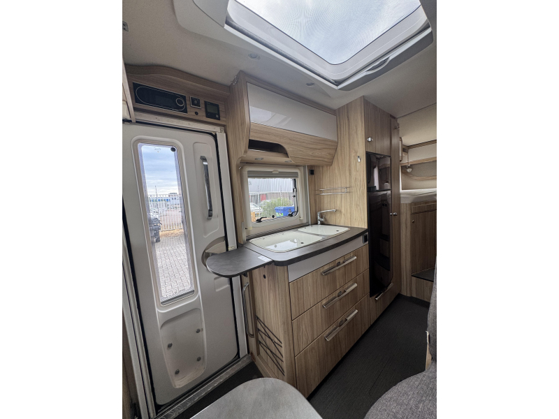 Hymer Exsis-I 588  foto: 13