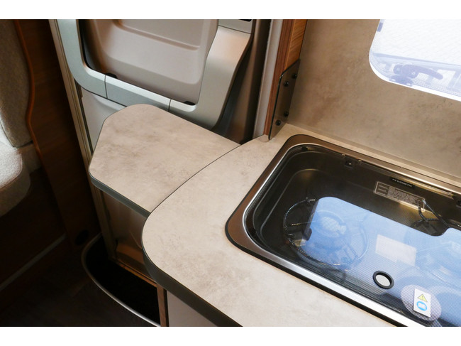 Knaus VAN Ti Vansation 650 MEG 140 PS Euro 6 Fiat Ducato **Einzelbetten/Satelliten-TV/Navi/Kamera/Nur 15.360 km/1. Besitzer/Wie neu Foto: 18