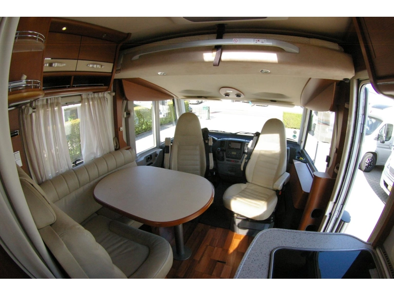 Hymer B klasse 578 Enkele bedden, XXL Garage  foto: 9