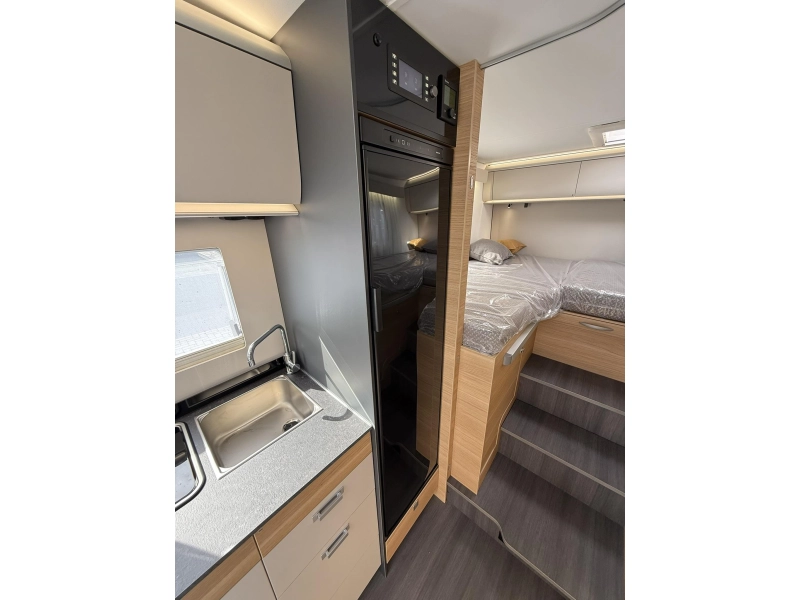 Adria Coral Axess 600 SL 7 meter lengtebedden  foto: 16