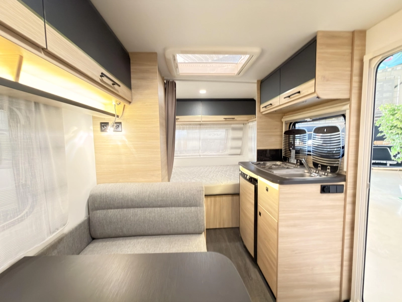 Sterckeman Easy Comfort 390 CP +mover+hordeur+1200kg  foto: 8