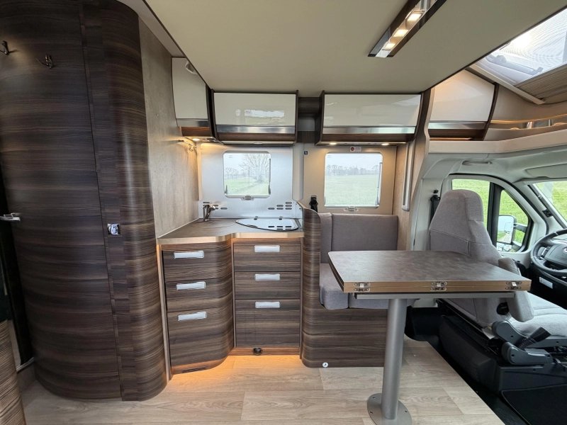 Laika Ecovip 3412 DS Face-to-Face Levelsysteem  foto: 3