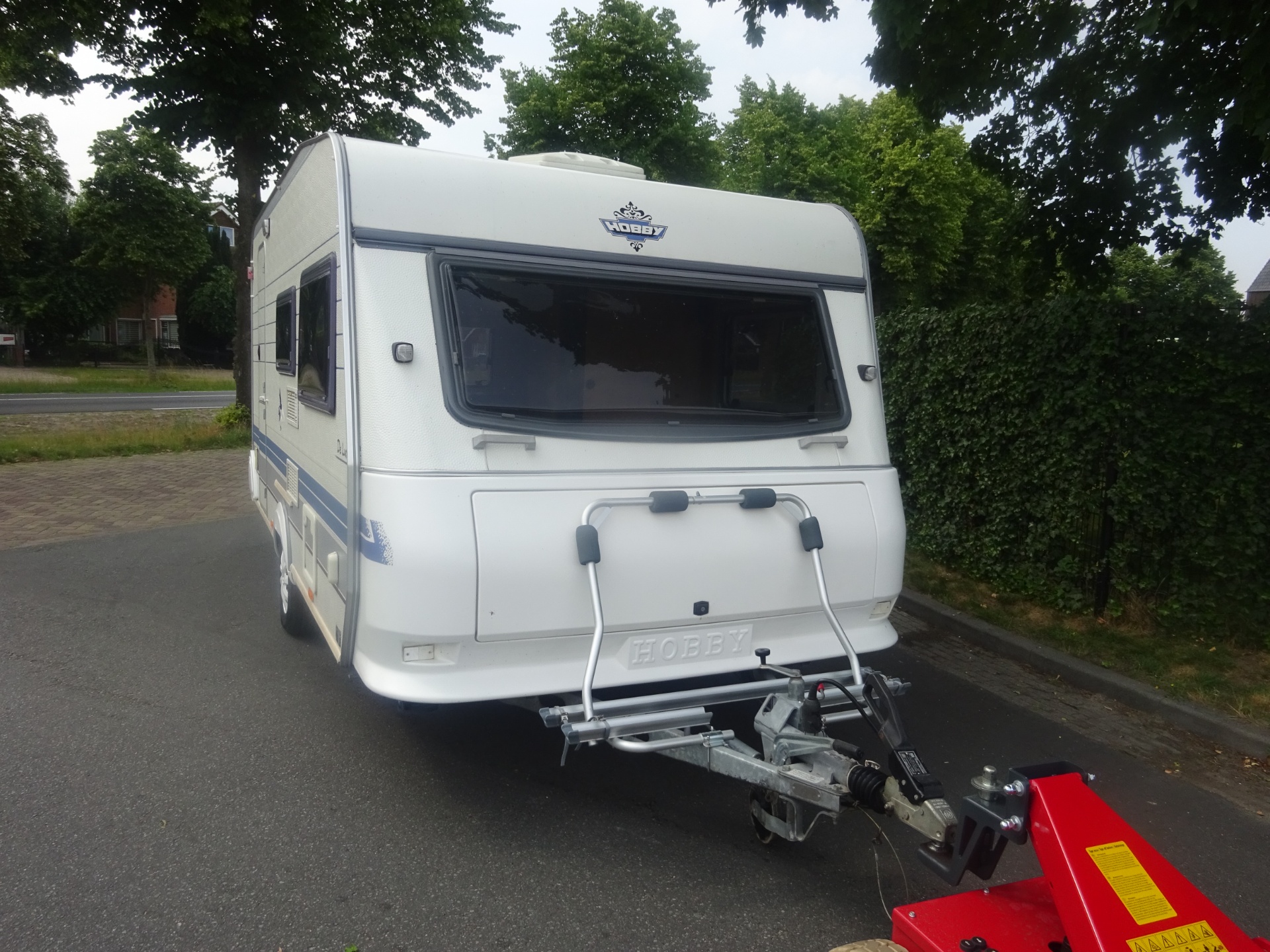 Hobby De luxe 440SF Met Brede Keuken +Vast Bed en Treinzit foto: 8