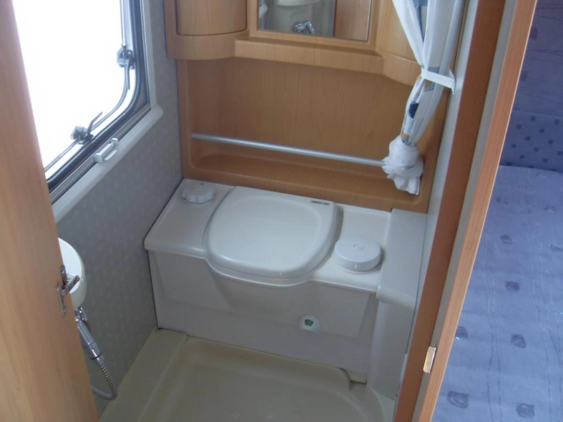 B&uuml;rstner Ventana 455 TS con Mover foto: 7