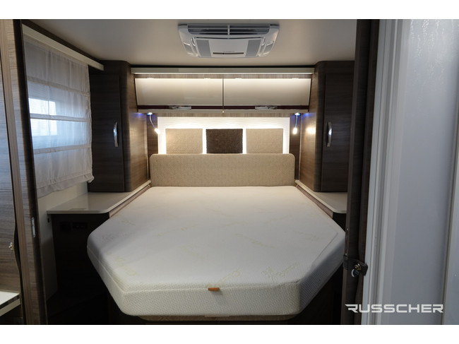Mc Louis NEVIS | 150Pk | Queensbed | Dakairco | Luchtvering | Zonnepaneel foto: 16