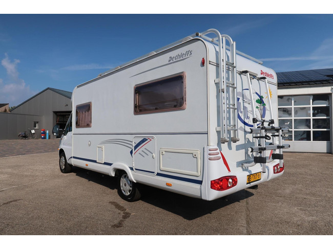 Dethleffs Advantage T6611 | KEURIGE STAAT | ENKELE BEDDEN | 2X Maxxfan Dethleffs Advantage T6611 | KEURIGE STAAT | ENKELE BEDDEN foto: 14