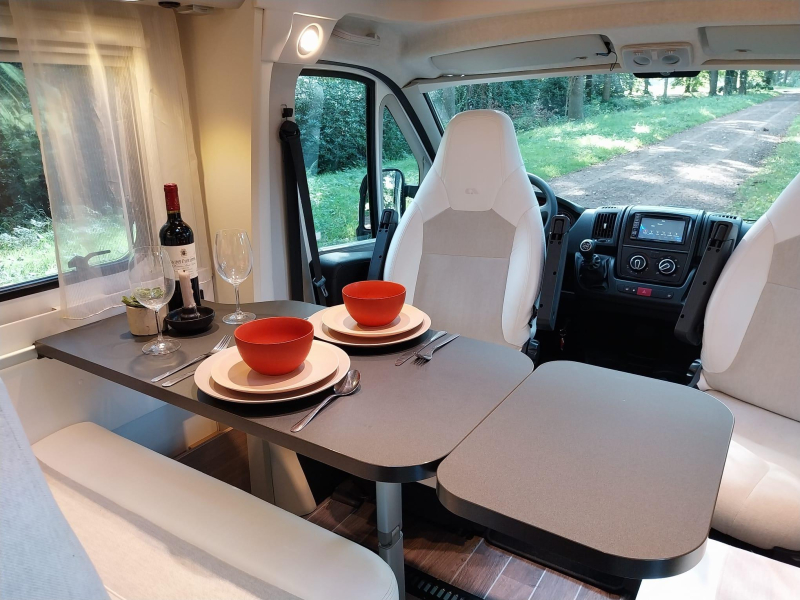 Adria Compact SL longitud 660 con solar! foto: 3