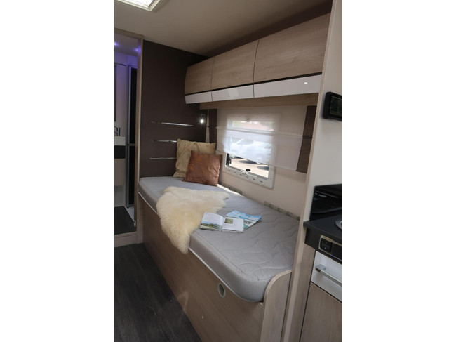 Chausson 757 SPECIAL EDITION | KEURIGE STAAT | 2X ZONNEPANEEL | 150PK | luchtvering foto: 8