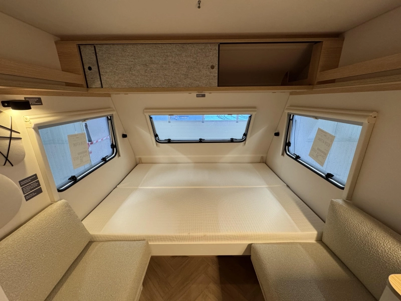 LMC E:dero 470K Ventana delantera abatible foto: 17