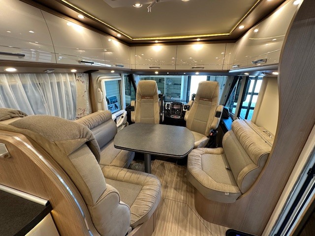Carthago C-Tourer I 149 LE, automatique, sans lit pavillon ! photo : 2
