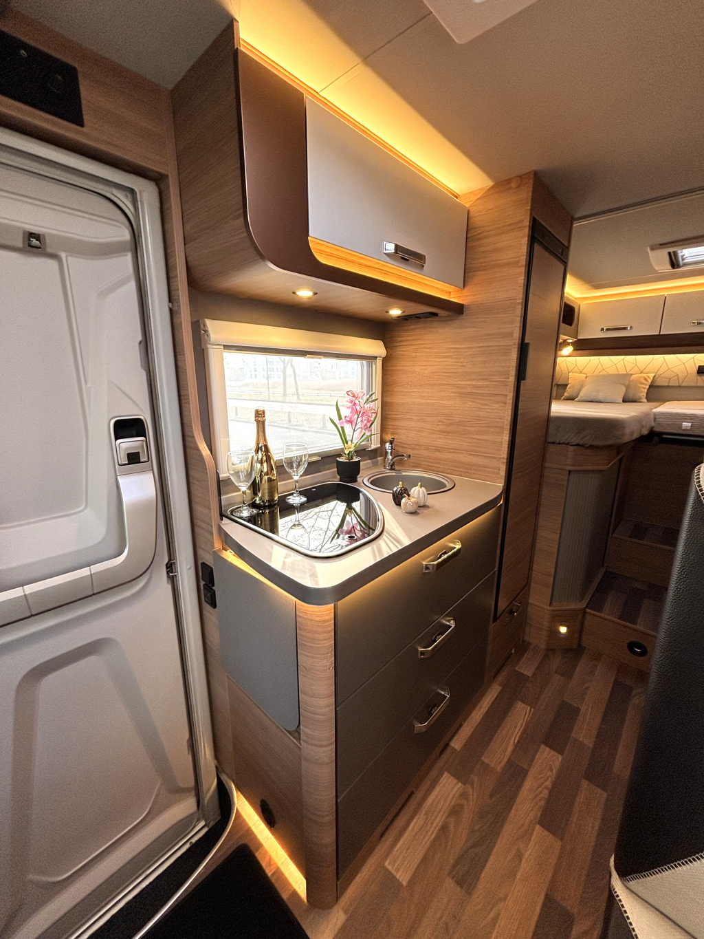Weinsberg CaraCompact Pepper 600 MEG EINZELBETTEN FIAT 8 Foto: 5