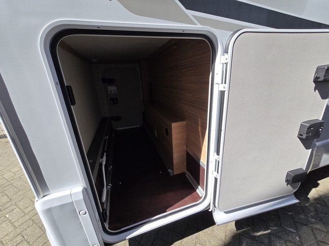 Weinsberg X-CURSION 500 MQ EDITION PEPPER 150 PK AUTOMAAT SLECHTS 12.142 KM !! APPLE CAR PLAY ANDROID AUTO ADAPTIVE CC TV + SATELLIET STOELVERWARMING DRAAISTOELEN foto: 3