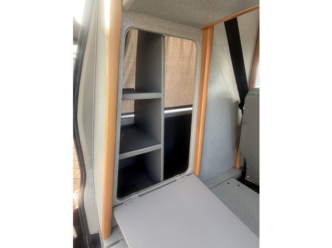 Westfalia California COACH Volkswagen Transporter I D 50 KW einzigartiger Zustand!!! Buscamper Servolenkung Webasto Standheizung 4 Schlafpl&auml;tze Anh&auml;ngerkupplung Fahrradtr&auml;ger Aufstelldach Foto: 20