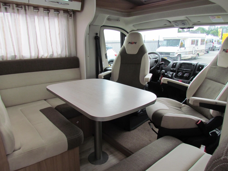 Pilote P 740 Lengtebedden  foto: 1