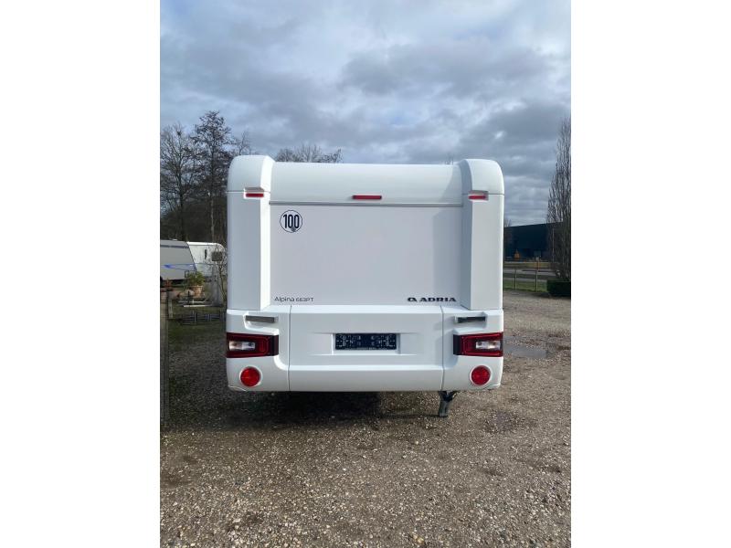Adria Alpina 663 PT 3 stapelbed 