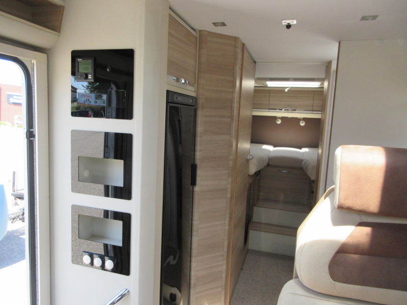 Adria Coral Plus S 670 SL 150hp AUTOMATIC MAXI LEVEL photo: 5