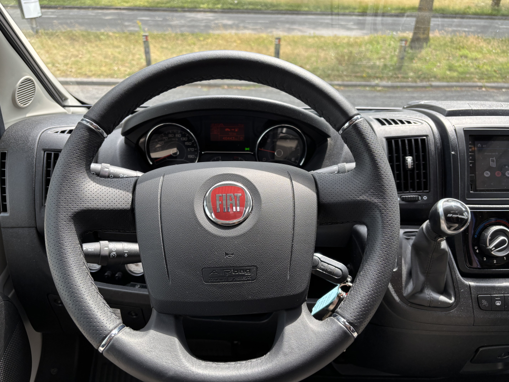 Adria MATRIX PLUS 670 SL ENKELE BEDDEN+HEFBED AUTOMAAT foto: 11