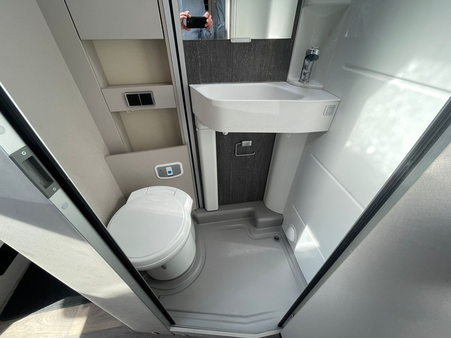 Hymer Tramp S 585 Mercedes Foto: 15