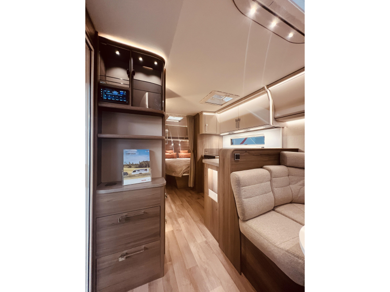 Kabe Royal 600 CXL ROYAL 600 CXL DXL KS  foto: 19