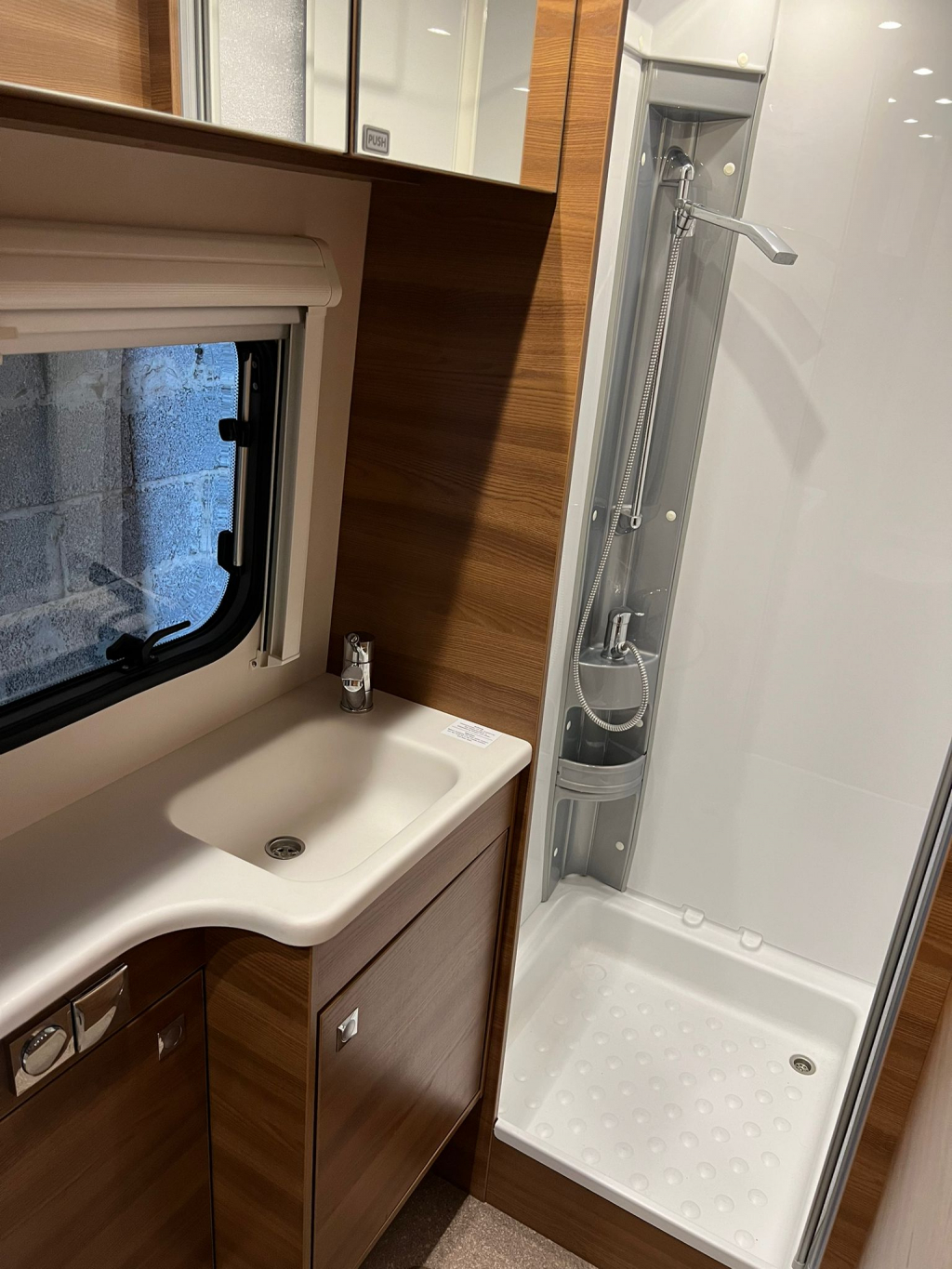 Dethleffs Nomad 560 RFT foto: 3