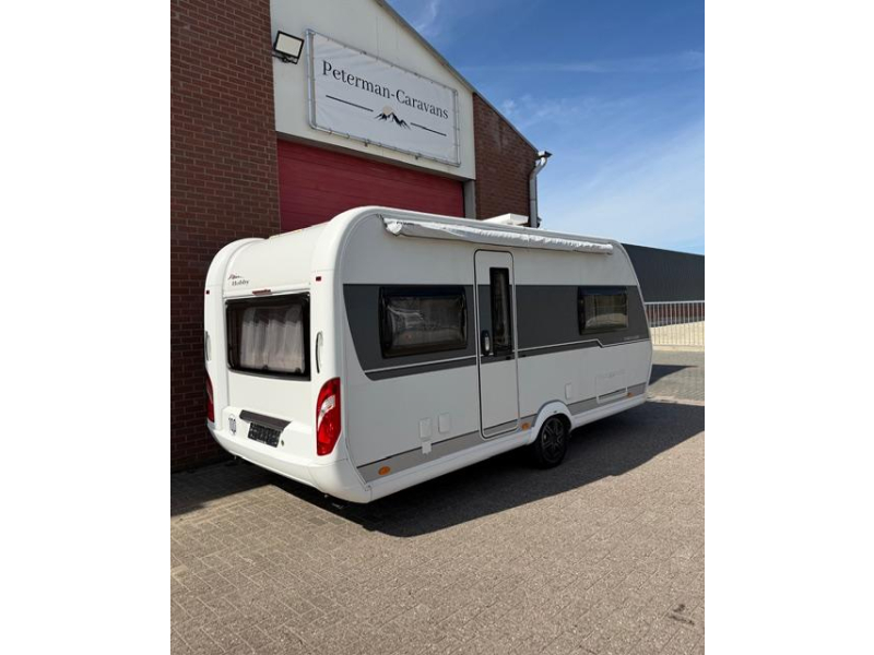 Hobby Excellent 495 UFE Incl. Mover Toldo foto: 2